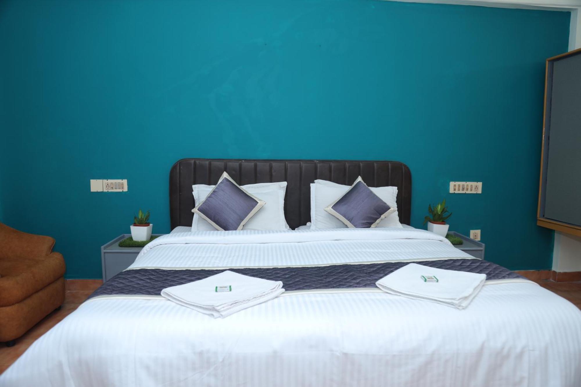 Grand Harmony Beach Resort Ковалам Екстериор снимка