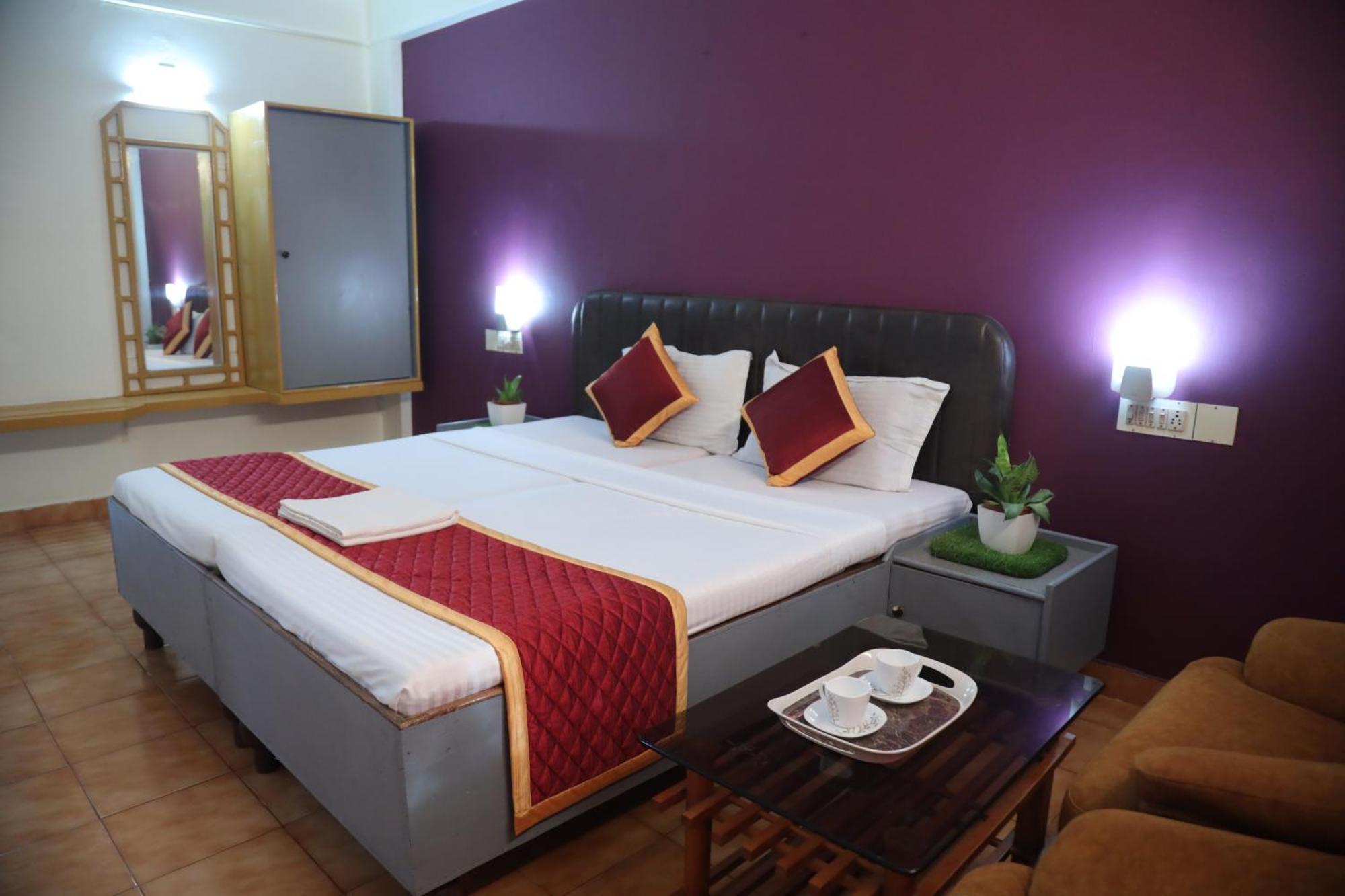 Grand Harmony Beach Resort Ковалам Екстериор снимка